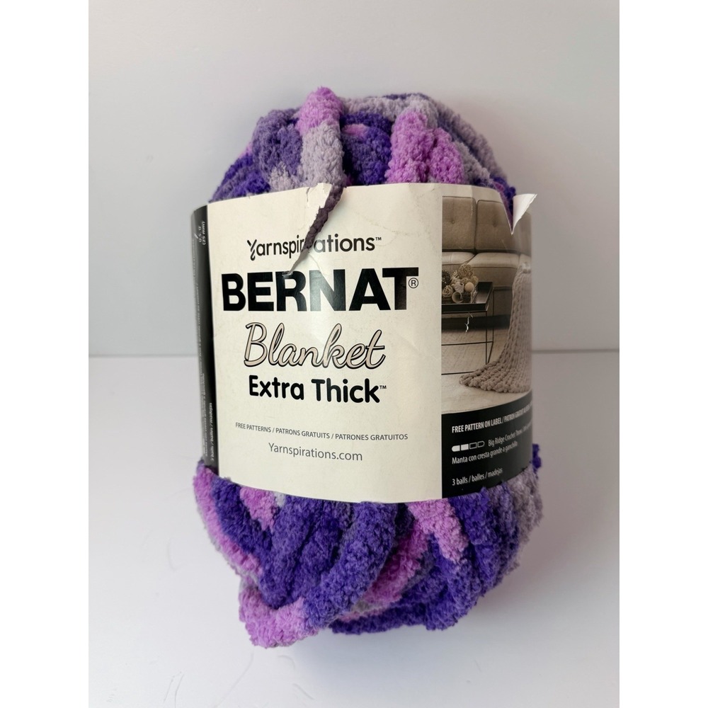 Bernat Big Blanket Extra‎ Thick Yarn 72 Yds Purple Malva 21.2 Oz